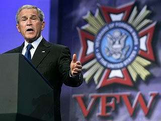 Буш сравнил иракскую кампанию с вьетнамской. И сделал вывод, что уходить из Ирака нельзя         
