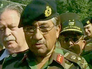 В израильском оборонном ведомстве опасаются слабости режима президента Пакистана Первеза Мушаррафа и усиления экстремистских исламских кругов
