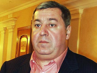 У основателя "Русснефти" Михаила Гуцериева становится все больше проблем: у него не только отобрали компанию, но и грозят арестом