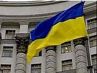 Напомним, ранее руководитель протокола премьера Украины Юрий Ладный заявил, что сотрудники посольства Украины в РФ "фактически препятствовали подготовке и проведению рабочего визита Януковича в Москву"