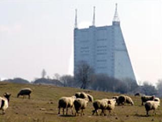 Россия в ближайшие годы не намерена отказываться от использования радиолокационной станции в Габале (Азербайджан), заявили во вторник в Космических войсках РФ