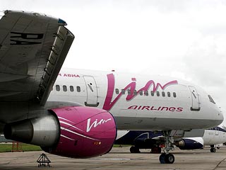 Самолет авиакомпании "ВИМавиа" (Vimairlines) c 200 российскими туристами на борту вылетел сегодня из Барселоны в 08:49 по местному времени (10:40 мск) в московский аэропорт Домодедово