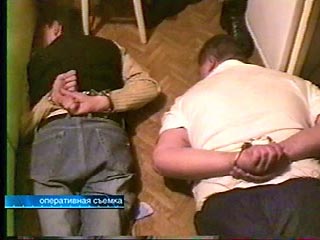 В Петербурге задержаны подозреваемые в грабеже и избиении двух граждан Киргизии