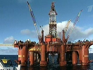 Глава "Роснефти" Сергей Богданчиков признался 3 августа, что его компания не вела с "Газпромом" переговоров о распределении шельфовых участко