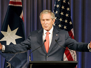 Президент США Джордж Буш призвал Китай выравнять двусторонний торговый баланс и сократить свой огромный профицит в торговле с США