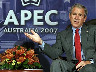 Оговорки американского президента Джорджа Буша вызвали смех у участников бизнес-форума, предваряющего саммит АТЭС в Австралии