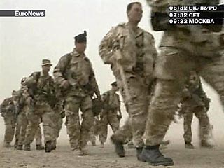 Великобритания выводит 500 военнослужащих из Ирака, сообщили РИА Новости в британском министерстве обороны. "После передачи дворца в Басре иракским властям, мы сокращаем воинский контингент в Басре до, приблизительно, пяти тысяч человек
