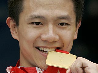 Сборная Китая выиграла ЧМ по спортивной гимнастике в командном зачете