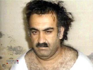 Пентагон рассекретил запись допроса подозреваемого в организации терактов 11 сентября 2001 года Халида Шейха Мохаммеда, вырезав оттуда фрагмент, который, по словам представителей ведомства, может быть использована в пропагандистских целях
