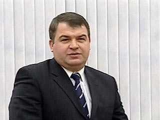 Прошение Анатолия Сердюкова об отставке с поста министра обороны вызвало одобрительные комментарии в военном ведомстве