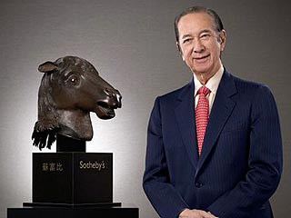 Китайский магнат купил за 8,8 млн долларов уникальную бронзовую голову лошади. Теперь историческое достояние вернется на родину