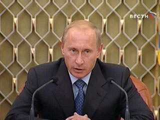 Путин на один день прилетел из Сочи на заседание нового правительства