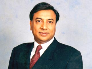 Индийский предприниматель, президент крупнейшей в мире сталелитейной компании Arcelor Mittal, один из богатейших людей планеты, войдет в совет директоров аэрокосмической корпорации