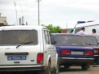 В Ингушетии в ходе спецоперации, проведенной в селении Сагопши Малгобекского района, два боевика оказали вооруженное сопротивление и были уничтожены, еще один захвачен