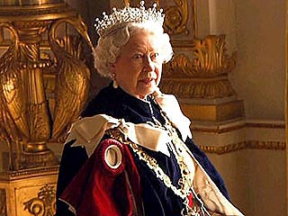 Скандал разразился еще летом, когда журналисты на пресс-показе программ нового сезона BBC увидели ролик телевизионного фильма "Год с королевой"