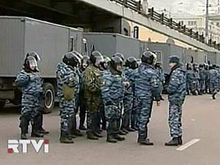 В Москве в связи с митингами усилены меры безопасности