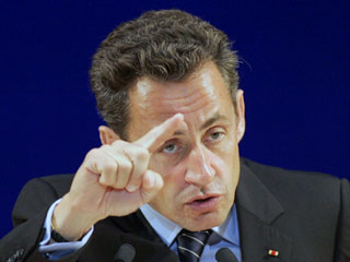 Вопросы свободы слова и ситуация с правами человека на Северном Кавказе обсуждались в среду в Москве на встрече президента Франции Николя Саркози с активистами правозащитного центра "Мемориал"