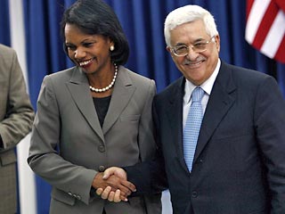 В Рамаллахе она выступила на совместной пресс-конференции с главой ПА Махмудом Аббасом.