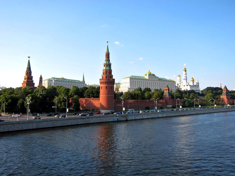 В Кремле одобряют план Порошенко вернуть Донбасс, но отдавать Крым не намерены