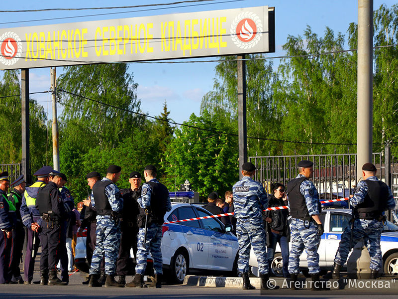 Московская полиция возбудила дело о хулиганстве в связи с дракой на Хованском кладбище