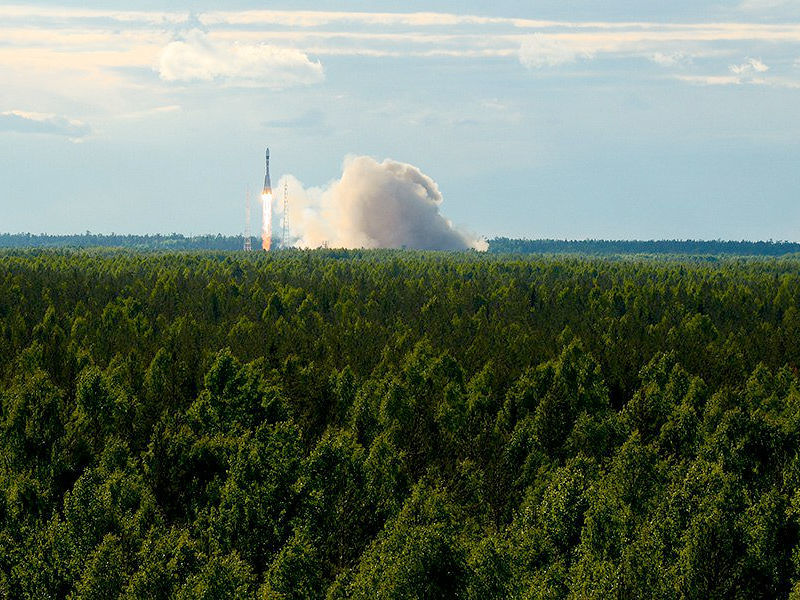 С космодрома Плесецк в воскресенье запустили ракету "Союз-2.1б" со спутником системы глобального позиционирования "Глонасс-М"