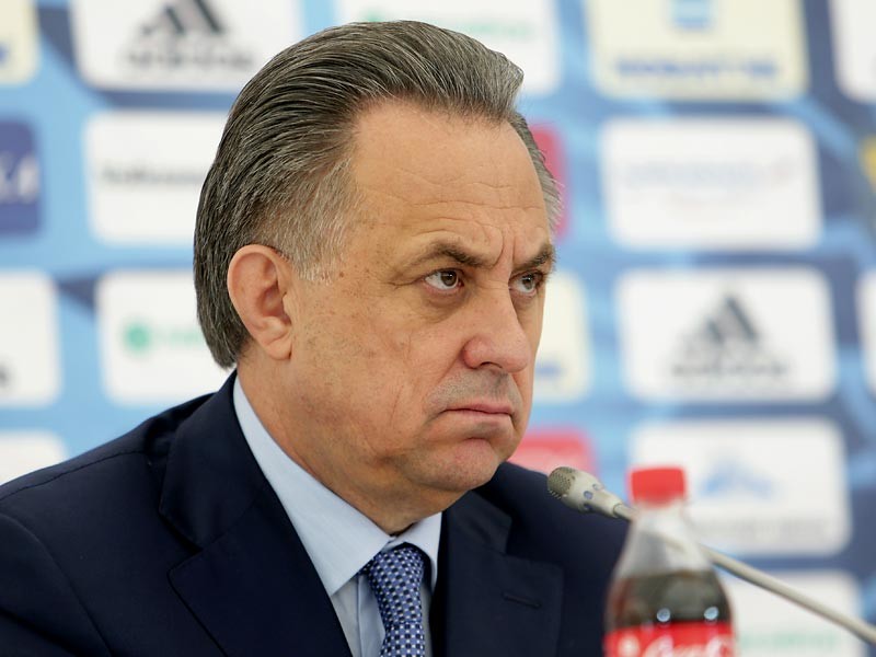 Глава РФС Мутко рекомендовал российским футбольным фанатам, депортируемым из Франции, подчиниться