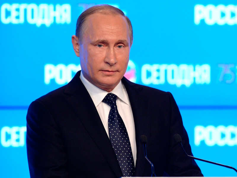 По случаю 75-летия Совинформбюро Путин рассказал о своей трактовке слова "пропаганда"