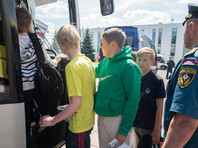 Дети, спасённые на карельском озере Сямозеро, вернулись в Москву, 21 июня 2016 года