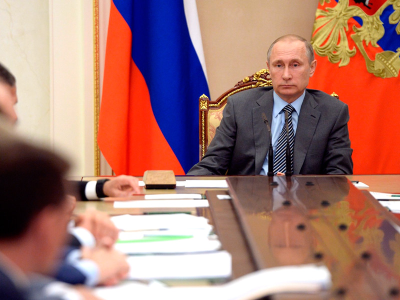 Владимир Путин провёл совещание с членами Правительства, 22 июля 2016 года