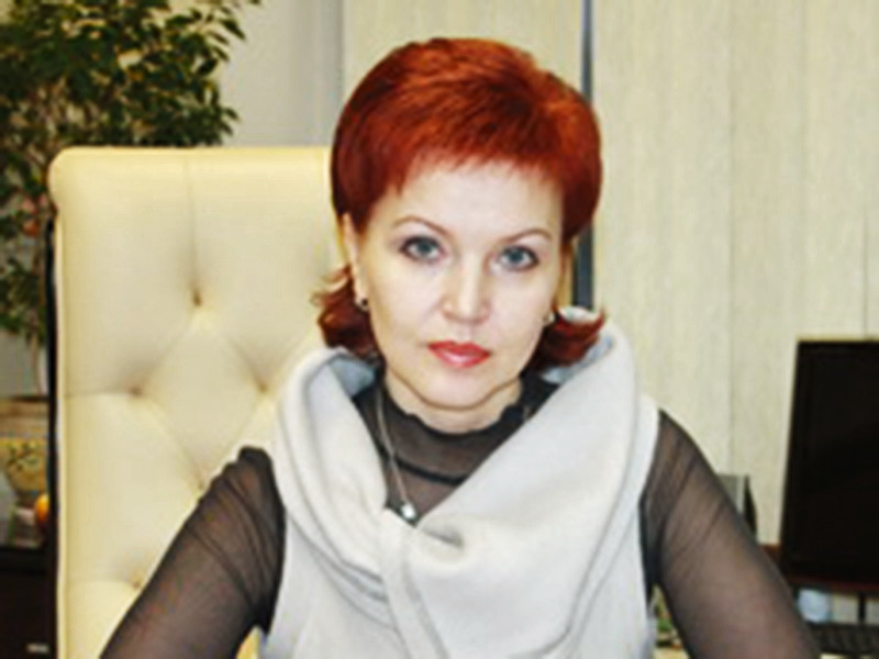 Руководитель администрации главы Коми Елена Шабаршина, подозреваемая в получении взятки, ушла в отставку, сообщается на официальном портале Республики Коми