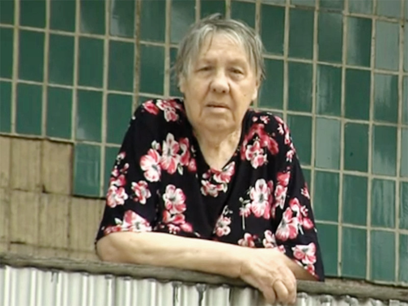 В городе Бердске Новосибирской области 81-летняя местная жительница вернулась домой через четыре месяца после того, как родственники провели ее похороны, а сами занялись переоформлением недвижимости пенсионерки