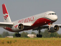 В аэропорту Тюмени приземлился самолет Ту-204 авиакомпании Red Wings с отказавшим двигателем