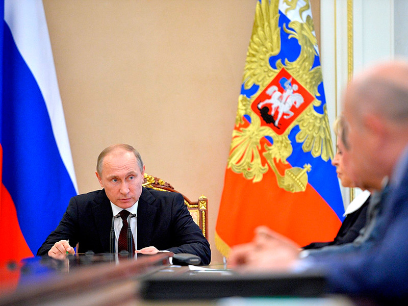 Путин обсудил предложение Финляндии о полетах над Балтикой на заседании Совбеза РФ