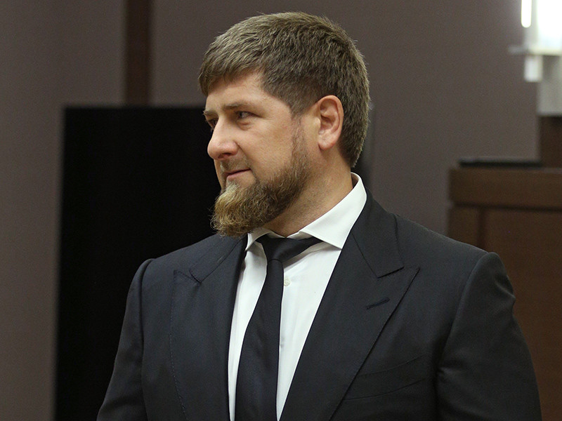 Исполняющий обязанности главы Чеченской Республики Рамзан Кадыров накануне сдал в избирательную комиссию документы для регистрации своей кандидатуры на предстоящих выборах главы Чечни