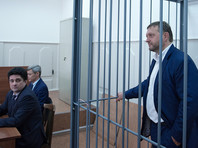 В настоящее время Белых находится под арестом. Его задержали 24 июня в ресторане торгового центра "Лотте-плаза" в центре Москвы