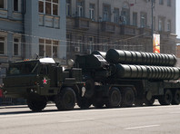 Минобороны России в августе направит в Крым полк новейших ракетных комплексов С-400 "Триумф"