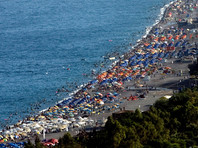 "Разметают буквально всё": в Крыму раскупают путевки в Турцию после отмены запрета на их продажу