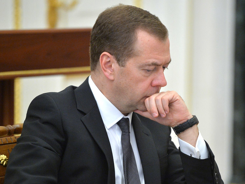 Премьер-министр РФ Дмитрий Медведев поставил подпись под распоряжением правительства о создании в Сочи официальной игорной зоны "Красная поляна"