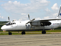 Авиакомпания "ИрАэро" поменяла тип воздушного судна с CRJ-200 на Ан-24 на рейсе Улан-Удэ-Хабаровск. По федеральным авиационным правилам, возможно производить замену на судно одинакового класса. CRJ-200 и Ан-24 являются судами одного класса