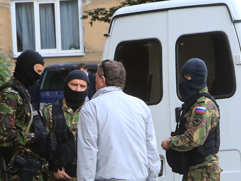 В центре Москвы бойцы спецназа освободили заложника, у которого неизвестные вымогали крупную сумму денег