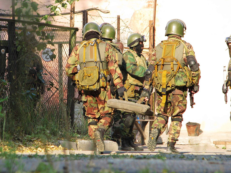 В Дагестане в бою с бандитами ранены трое силовиков
