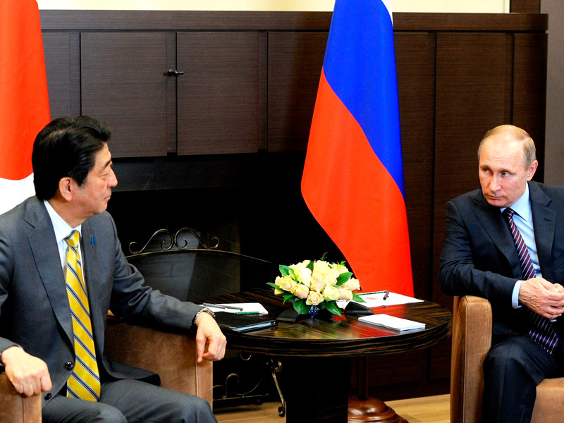 Путин и премьер-министр Японии обсудят судьбу Курил во Владивостоке