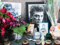 Борис Немцов был застрелен на Большом Москворецком мосту рядом с Кремлем вечером 27 февраля 2015 года. По факту убийства было возбуждено уголовное дело по статьям 105 ("Убийство") и 222 ("Незаконный оборот оружия") УК РФ