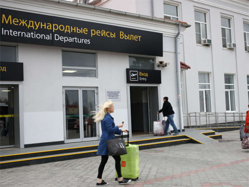 Четыре международных аэропорта на юге России временно закроют ради военных учений