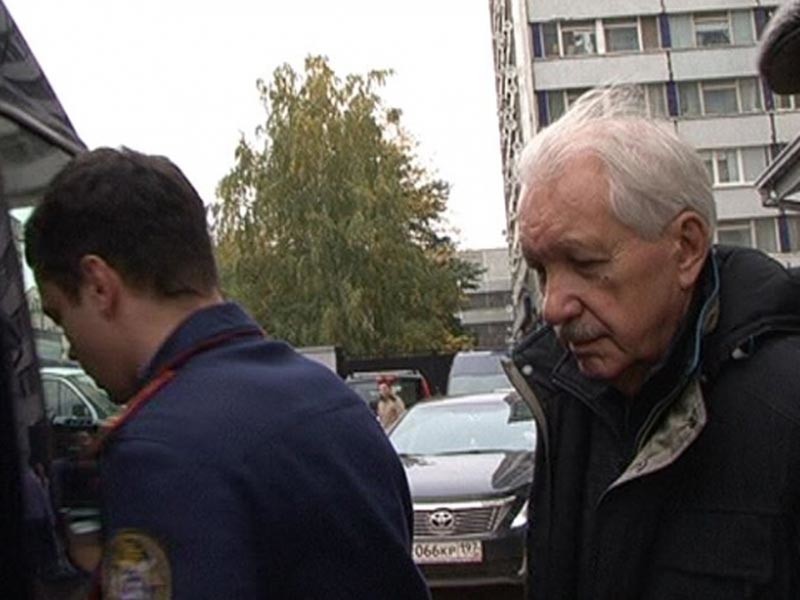 Экс-главу Коми Владимира Торлопова обвинили по двум статьям и посадили под домашний арест