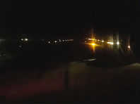 В аэропорту Кемерова Boeing, прилетевший из Вьетнама, застрял в сугробе во время посадки