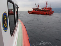 Плавучий кран АСПТР-1, принадлежащий Морской спасательной службе Росморречфлота, затонул в Черном море в четырех километрах от Ливадии в ночь на 12 ноября при его транспортировке буксирами