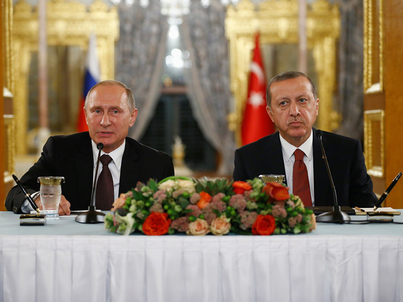 Президент России Владимир Путин завершил участие в специальной сессии 23-го Мирового энергетического конгресса в Стамбуле и встретился с турецким лидером Реджепом Тайипом Эрдоганом