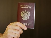 Челябинцу, 20 лет не покидавшему квартиру из-за депрессии, оформили новый паспорт на дому