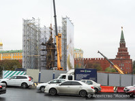 В Москве завершены основные работы по монтажу памятника князю Владимиру на Боровицкой площади